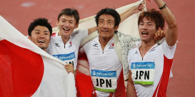 日本选手勇夺银牌,赢得全场掌声